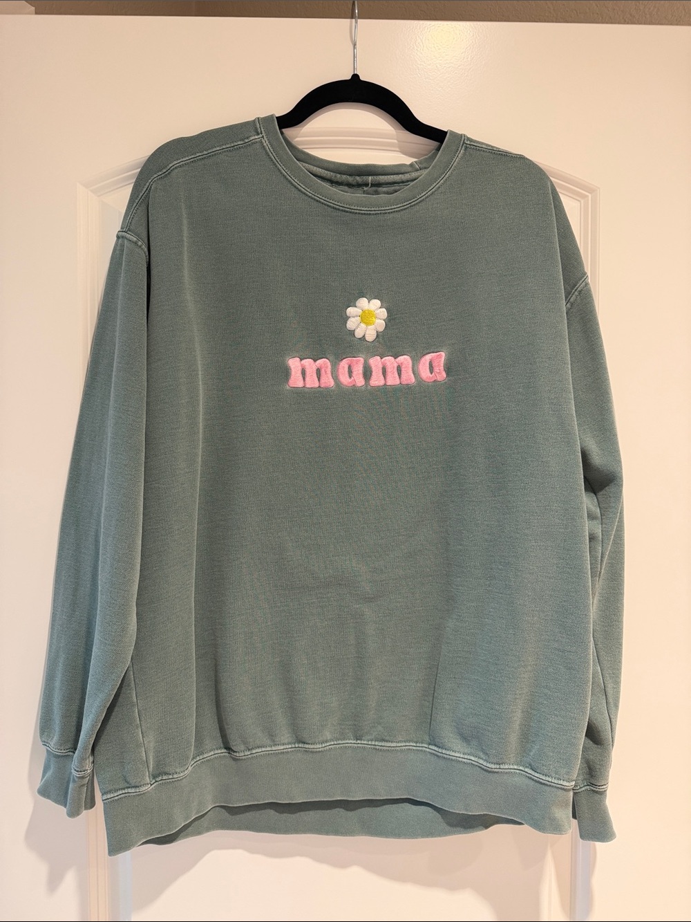 Mama Daisy Embroidered Crewneck Sweatshirt - Sage Green